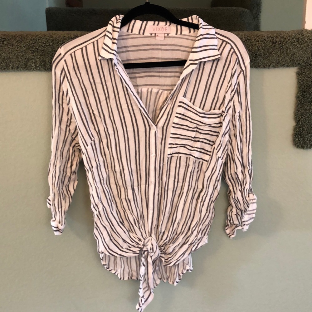 Stitch Fix Vixbe Medium Button Down Tie Shirt